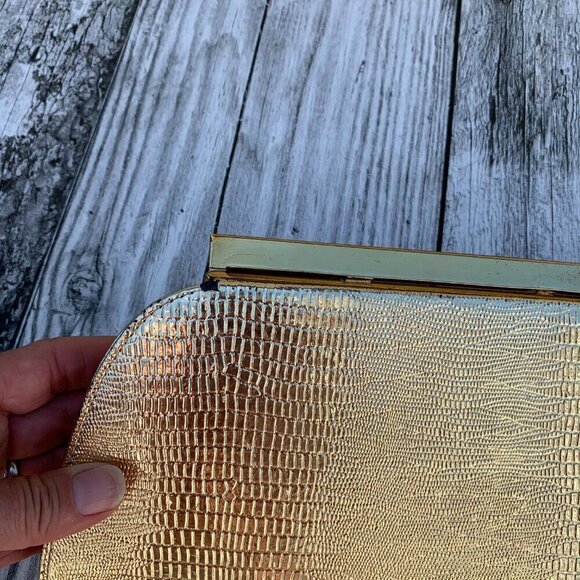 Vintage Gold Metallic Croc Embossed Clutch Handbag - Picture 9 of 12